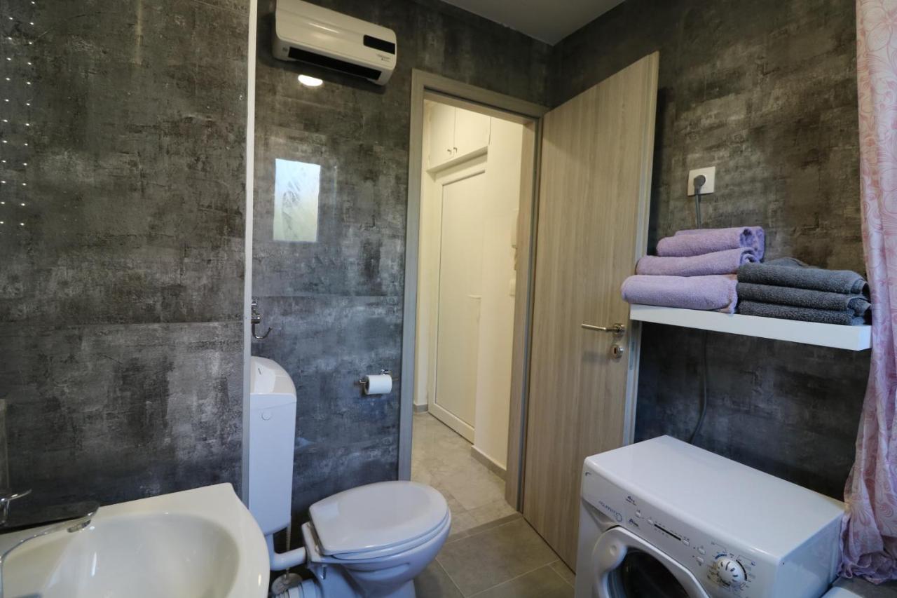 Klaudia Apartment Pula Luaran gambar